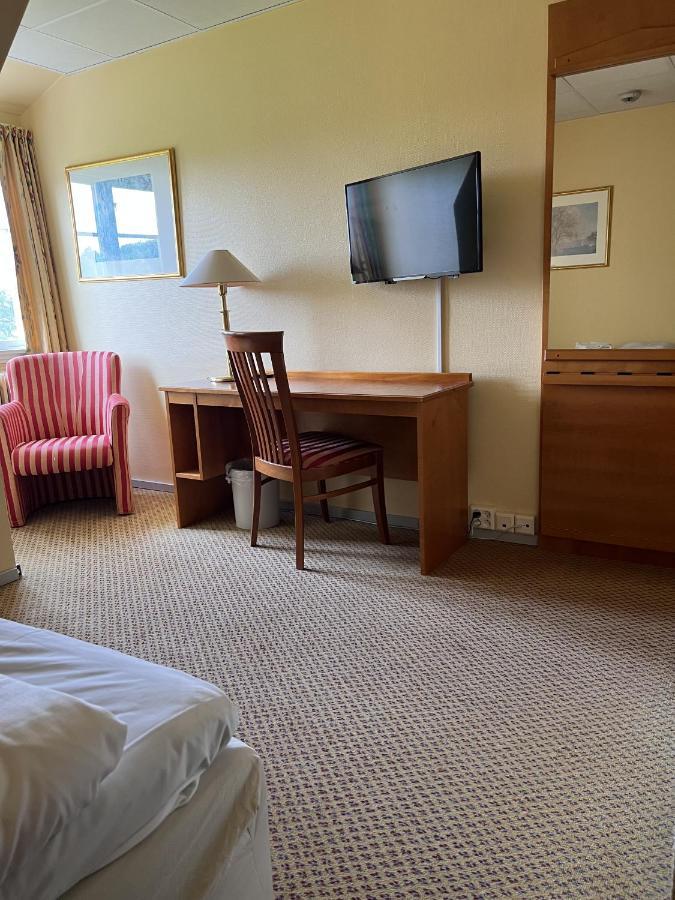 Ovre Sem Gard Hotel Asker Buitenkant foto